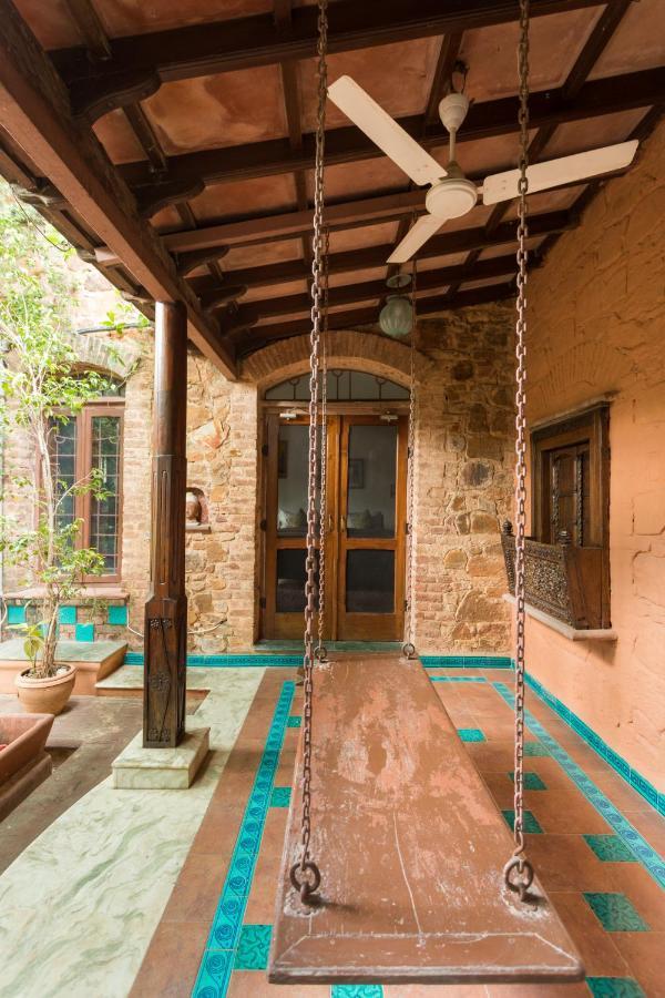 Hostie Chinar Haveli - Heritage Home With Pool, Gurgaon Exterior foto